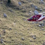 Air Zermatt a notamment été sollicité pour retrouver le randonneur porté disparu (photo d'illustration). KEYSTONE/JULIEN GRINDAT